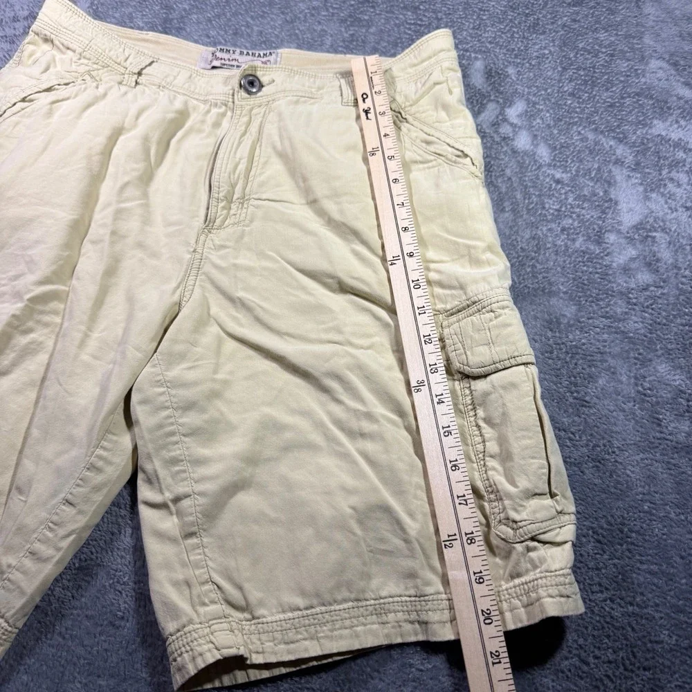 Tommy Bahama Denim Mens Khaki Tan Cotton Cargo Shorts Size 36 Relaxed Casual